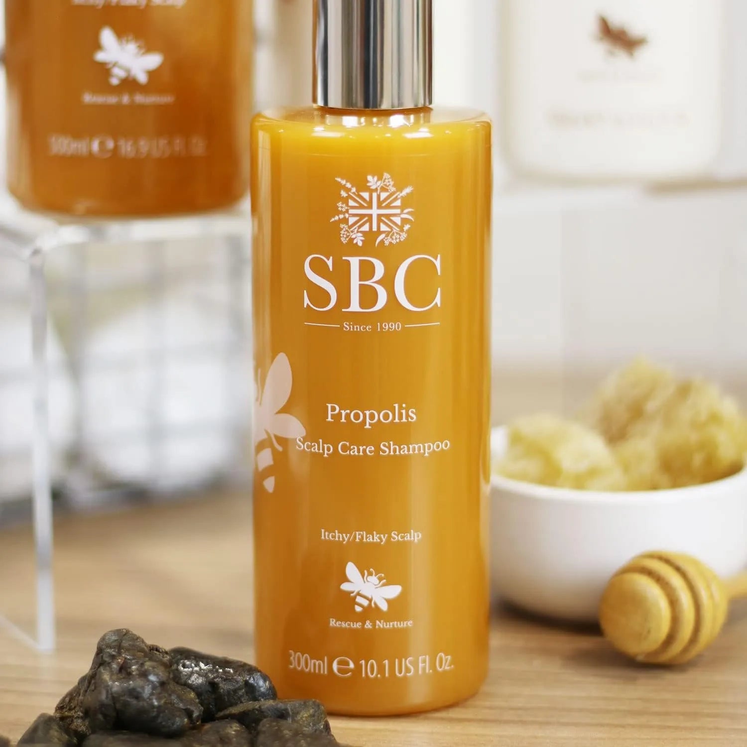 SBC Skincare Propolis Scalp Care Shampoo close up shot